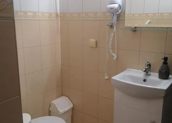 Δωμάτια σε οικογενειακή κατοικία Goscinne Bryza *